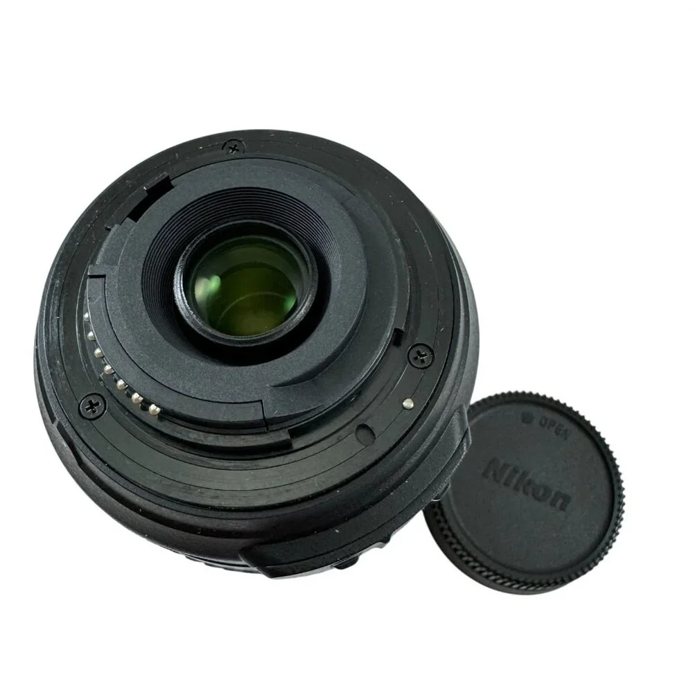 Nikon DX AF-S Nikkor Zoom Lens 55-200mm 1:4-5.6 G ED Vintage in the Case